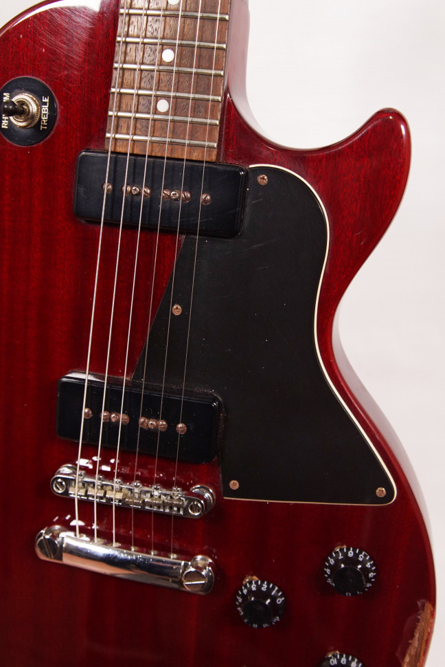 Изображение Epiphone Les Paul SPECIAL Электрогитара Б/У, s/n u06063810, P90, красный, черный пикгард