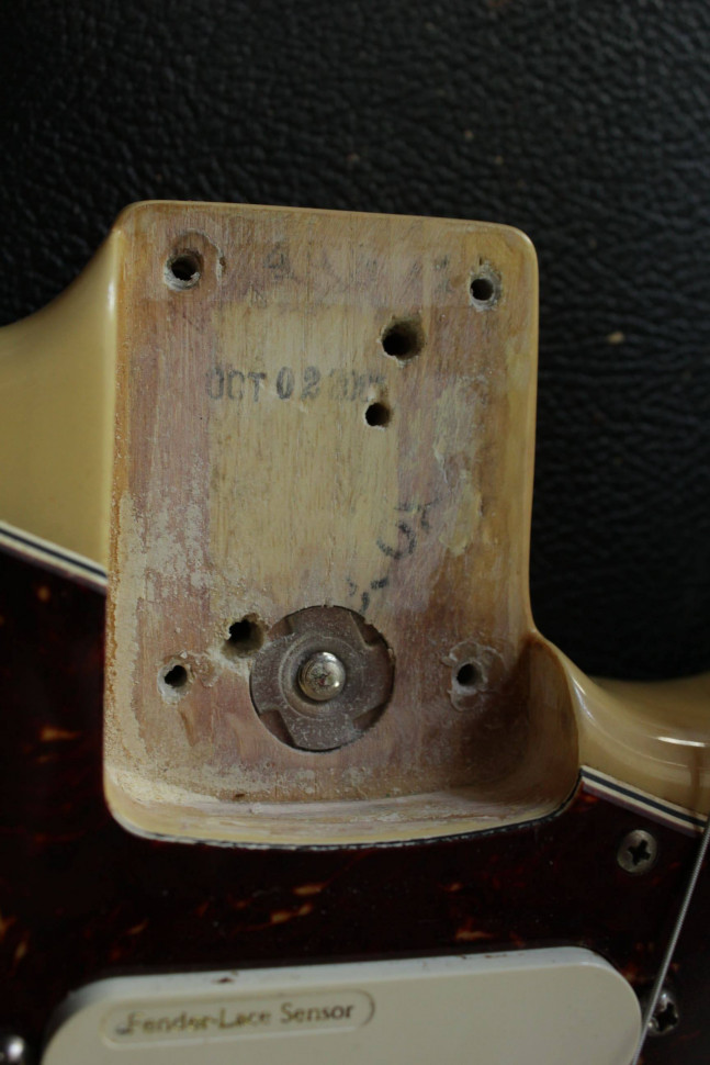 Fender Stratocaster USA Buddy Guy Signature 2006, s/n SZ6000640, SSS, натуральный Изображение Fender Stratocaster USA Buddy Guy Signature 2006, s/n SZ6000640, SSS, натуральный