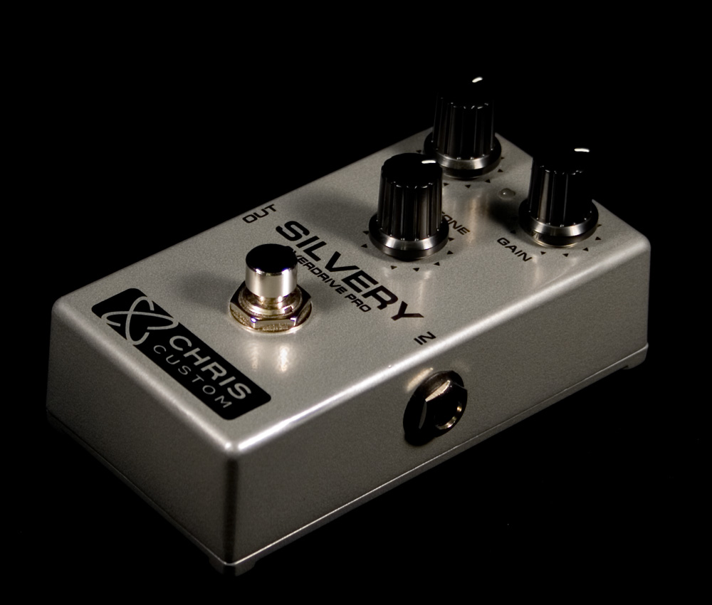 CHRIS CUSTOM SILVERY Педаль гитарная Overdrive Изображение CHRIS CUSTOM SILVERY Педаль гитарная Overdrive