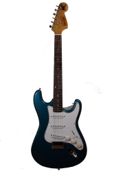 Изображение Heart Man Stratocaster Japan Электрогитара б/у, SSS, голубой, тремоло с крышкой