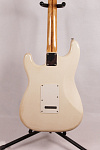 Изображение Fender Stratocaster Squier Series Mexico 1995 Электрогитара б/у, s/n MN540267 (552), SSS, белый